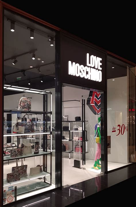 i love moschino stores.